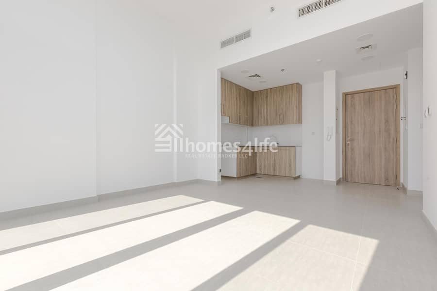 Brand New Apartment in Town Square | Inquire Now