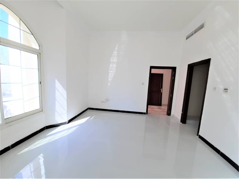 Perfectly Organized Huge Studio with 2500 Cheap monthly offer Near Central Mall