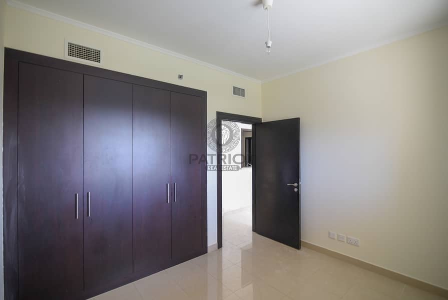 6 2 Bed  | Golf View | Bright Unit | Best Price