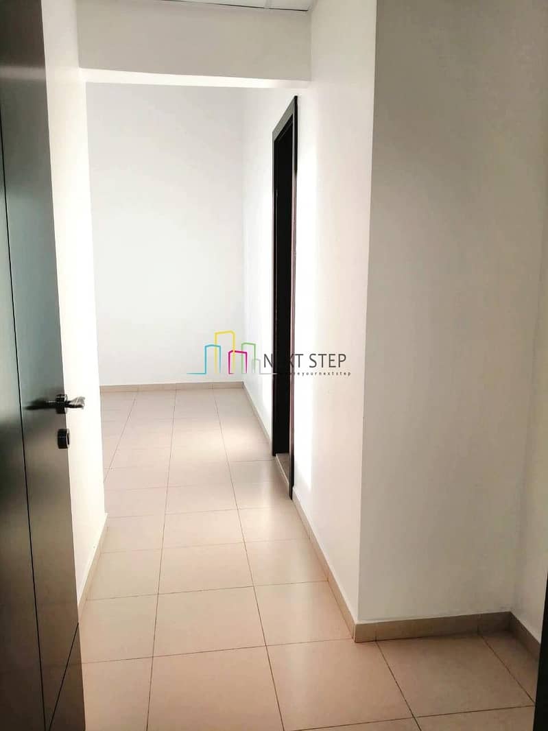 18 Majestic 4 Bedroom Apartment with Maids Room & Parking