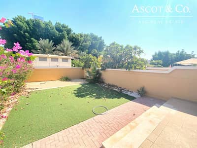 Vacant Now | Corner Plot | Single Row Vacant Now | Corner Plot | Single Row