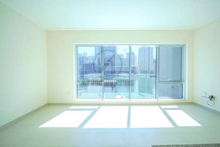 Incredible Energy - Full Marina - Low Floor Incredible Energy - Full Marina - Low Floor