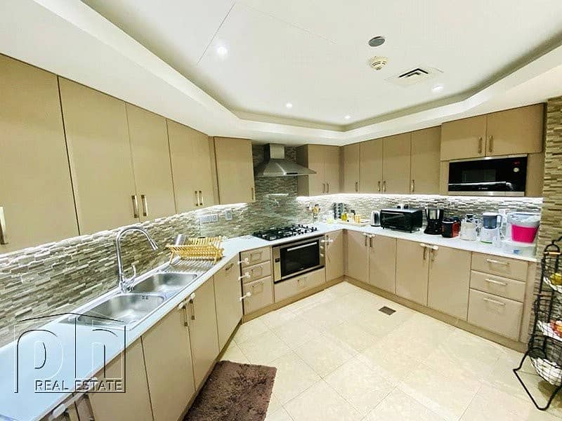 Upgraded Kitchen | High End | RIVA Access