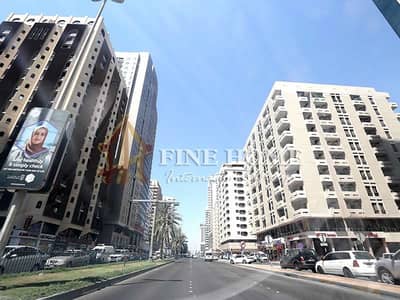 Residential Tower | 17F | 34 Apt | Located Corner Residential Tower | 17F | 34 Apt | Located Corner