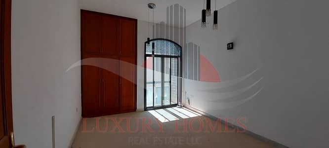 Immaculate Property with marble floors and balcony Immaculate Property with marble floors and balcony