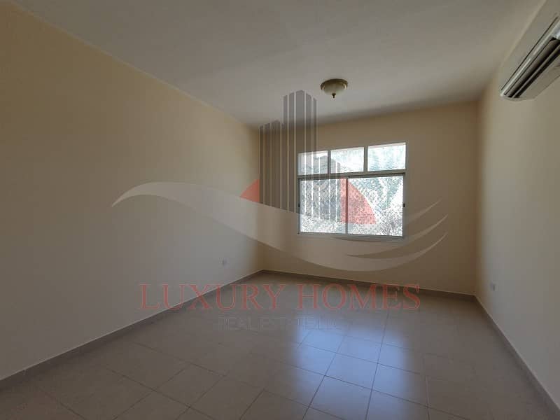 Spacious First Floor Hall Very Clean and Wardrobe Spacious First Floor Hall Very Clean and Wardrobe