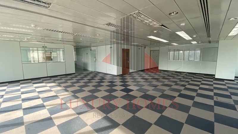 Accessible half floor office opportunity