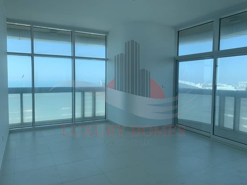 Alluring well located sea front luxury living