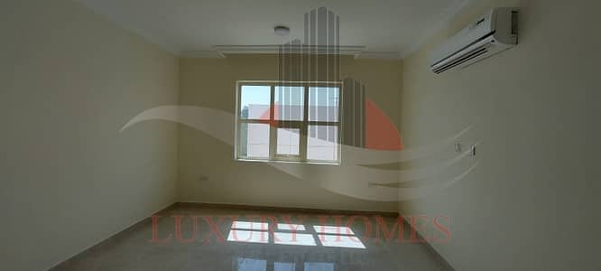 Exclusive Brand New with Majestic Kitchen Exclusive Brand New with Majestic Kitchen