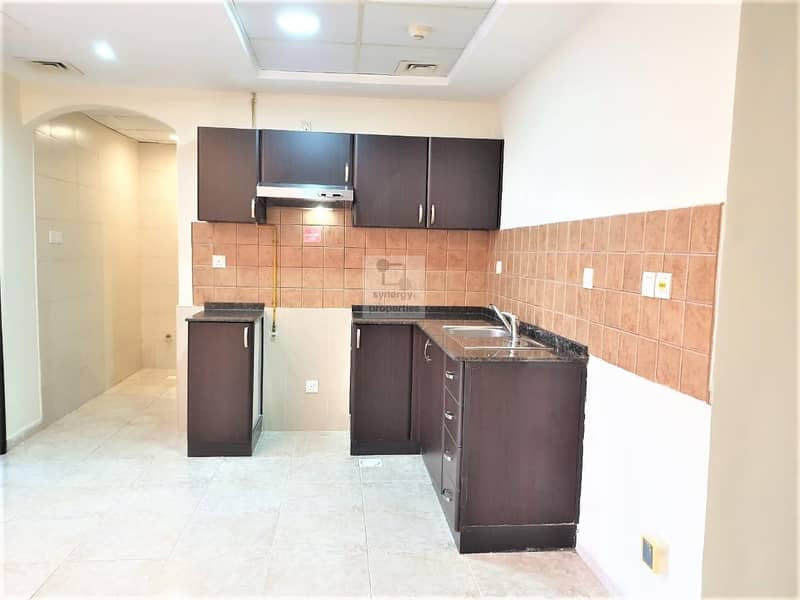 6 Spacious I 1 Bed I Pool view I Kitchen Goods