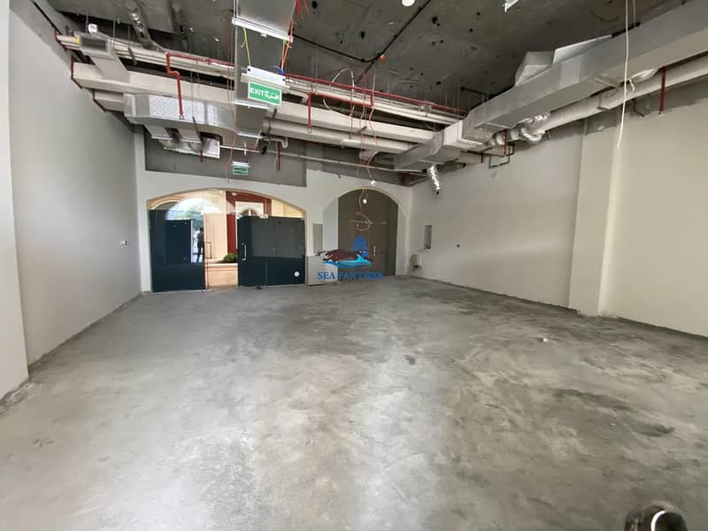 No Comission / prime location Shell & Core Front facing shop on Jumeirah 1 Road