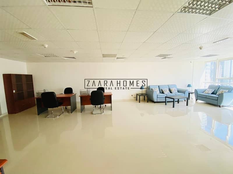 3 Fitted office Furnished with Lake View