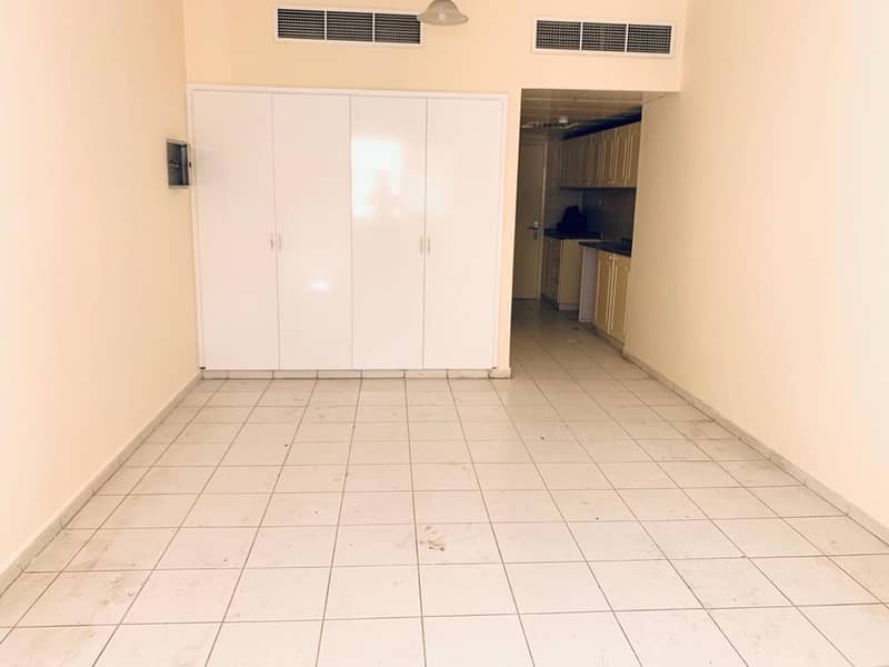 Spacious Studio in al Taawun rent 17k 550 sqrft Spacious Studio in al Taawun rent 17k 550 sqrft