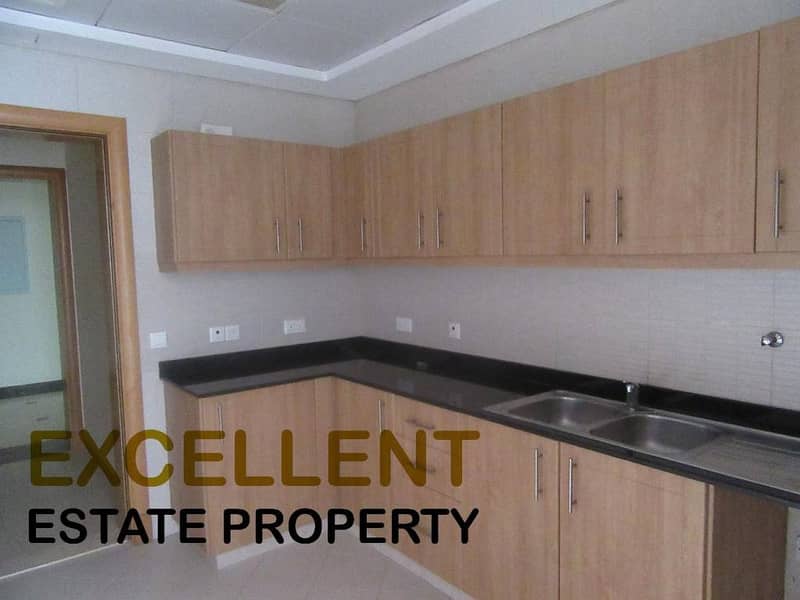 A Beautiful 3 BR  Flat with Complete Facilities in Al Falah
