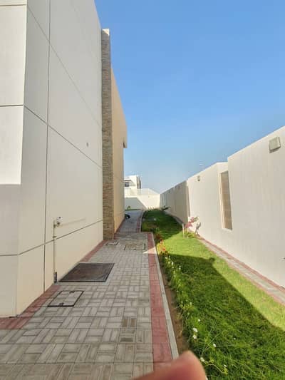 Modern style 4BR brand new villa in Seyouh rent 110k