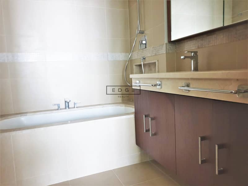 12 HIGH FLOOR | FULL SEA VIEW| SPACIOUS 2 BEDS