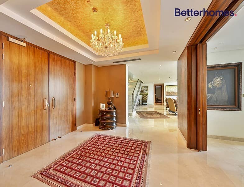 11 Sea View I Luxurious Penthouse | Fully Upgraded