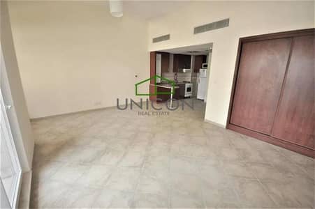 Spacious Studio for Rent  in  Motor City