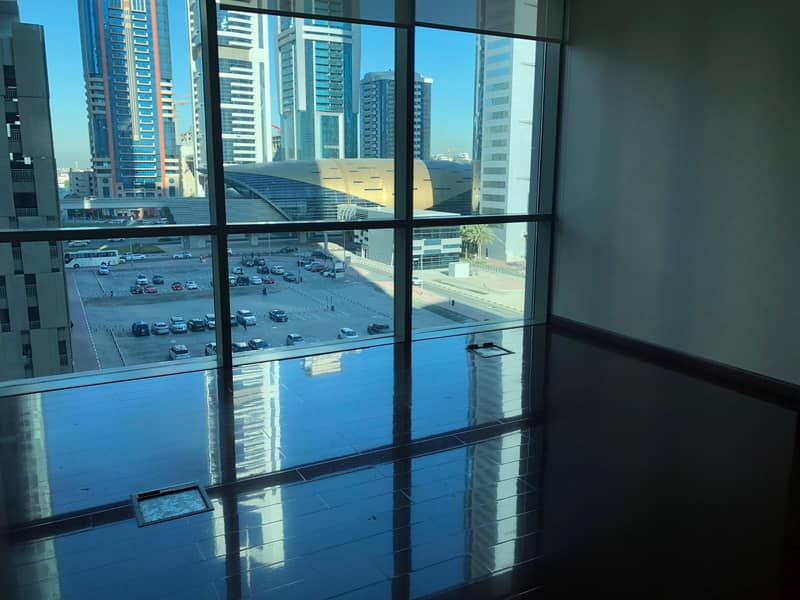 10 Fully Fitted Office in DIFC ! Direct from Landlord