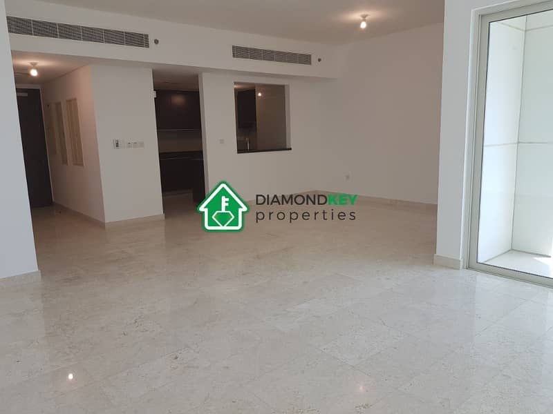 3 beds with balcony in Marina Square 3 beds with balcony in Marina Square