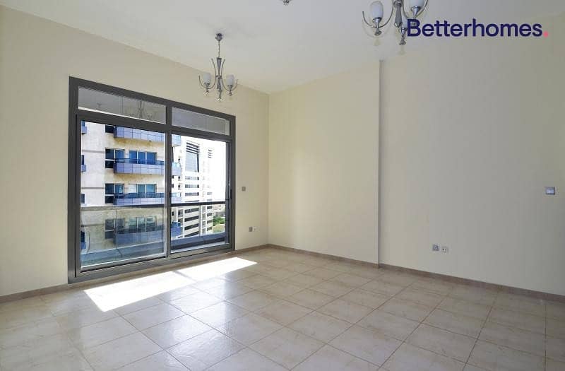 2 Unfurnished |Balcony | Open plan Kitchen