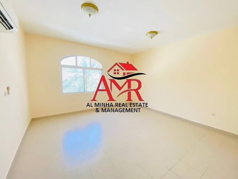 Magnificent & Spacious 3 Bedrooms Apt at Prime Location Magnificent & Spacious 3 Bedrooms Apt at Prime Location