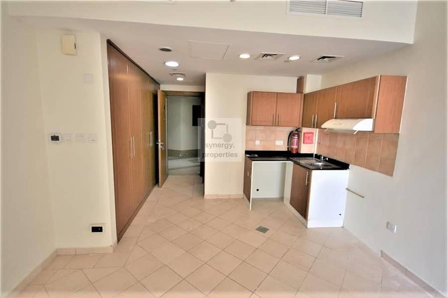3 Huge Studio|With Parking |Ready To Move lLake View