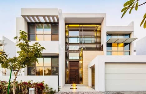 Luxurious 4 Beds Contemporary in MBR city. Luxurious 4 Beds Contemporary in MBR city.