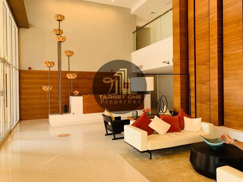 Elegant Design |SPACIOUS BRIGHT LAYOUT| 3BHK with Maids for sale