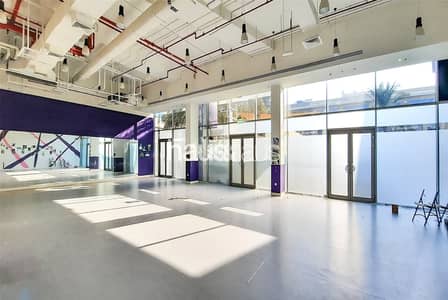 محل تجاري للايجار في القوز، دبي - Studio | Fitted | Metro | Open Plan Retail محل تجاري للايجار في القوز، دبي - Studio | Fitted | Metro | Open Plan Retail