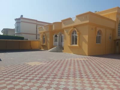 4 bedroom hall villa for rent in Al Ramaqiya 4 bedroom hall villa for rent in Al Ramaqiya