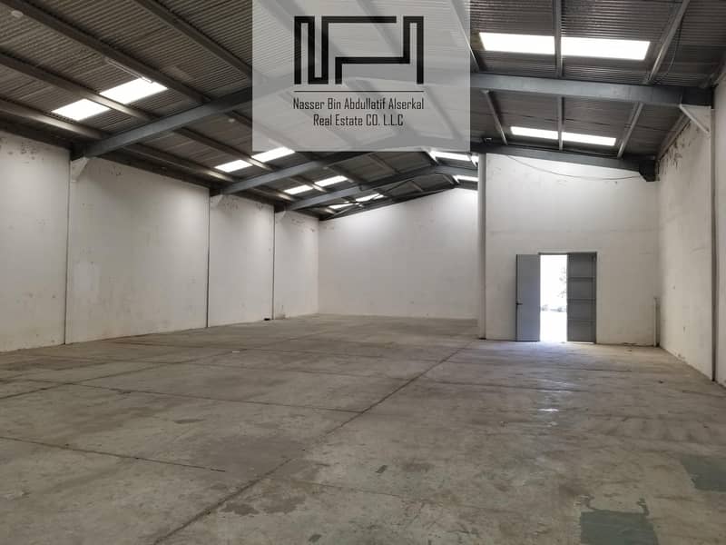 2 Spacious Commercial Warehouse in Deira near Gargash service center Direct from Landlord