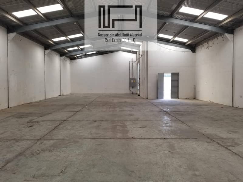 5 Spacious Commercial Warehouse in Deira near Gargash service center Direct from Landlord