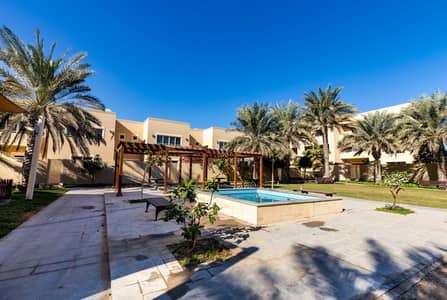 3 Bedroom Villa for Rent in Al Raha Gardens, Abu Dhabi - Beautiful 3 Bedroom Townhouse | Greenery all round 3 Bedroom Villa for Rent in Al Raha Gardens, Abu Dhabi - Beautiful 3 Bedroom Townhouse | Greenery all round