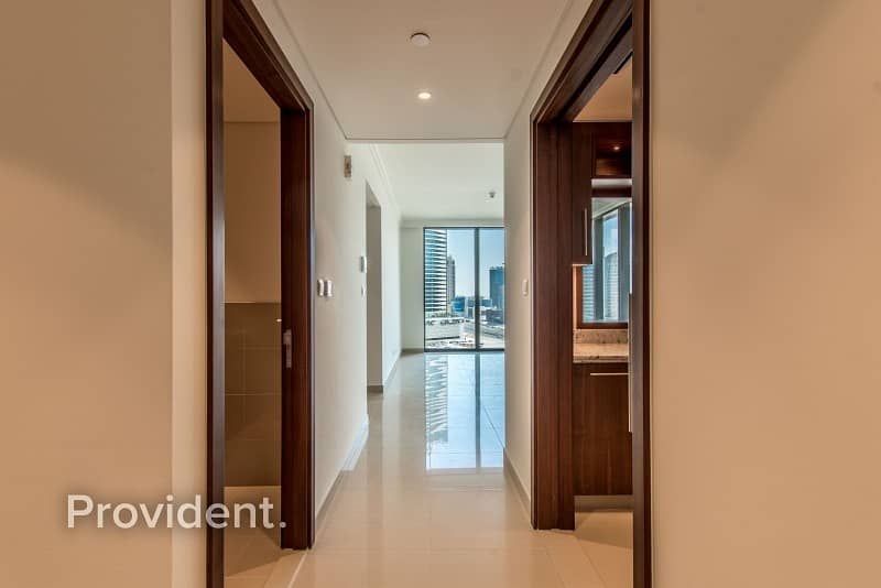 10 Prime Location|Vacant and Spacious|Stunning View