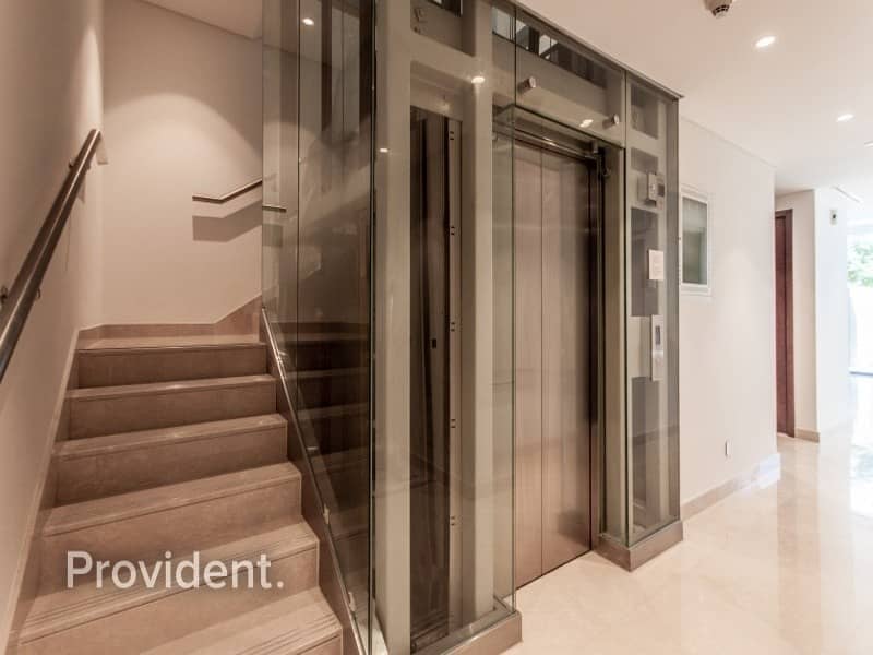 7 Private Elevator and Roof Terrace | Perfect View