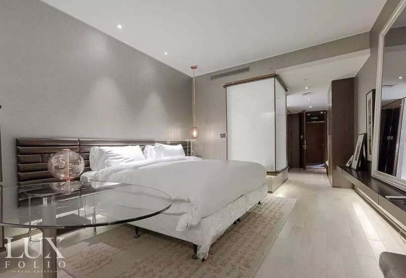 Distress | Hotel Suite Investment | Luxurious