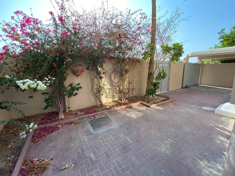 37 HOT OFFER 5BR MAIDS SHARED POOL INDEPENDENT VILLA IN AL SAFA 1