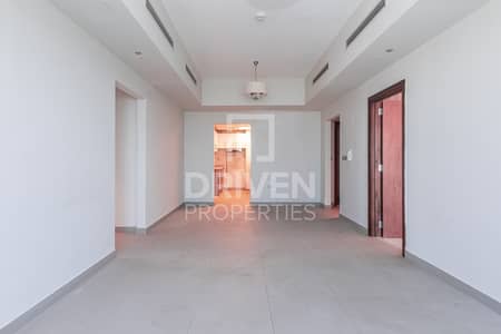 Stunning | Spacious 3 B/R | High floor Stunning | Spacious 3 B/R | High floor