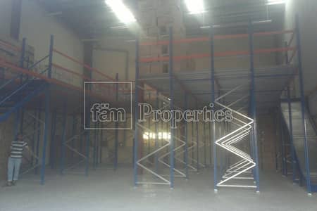 Warehouse with Racking system in Plac Warehouse with Racking system in Plac
