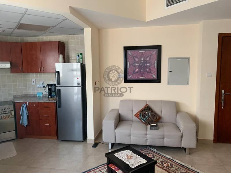 6 UNFURNISHED   2 BEDROOM APARTMENT  IN CLUSTER A