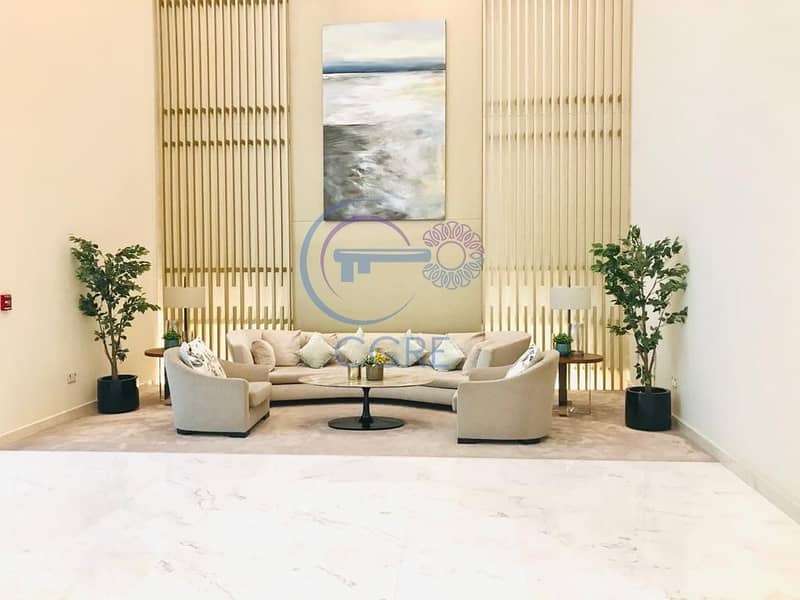Large | Boulevard View | 2BR | Mid Floor Large | Boulevard View | 2BR | Mid Floor