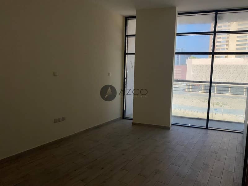 High Quality Unfurnished Studio in Best Building of JVC