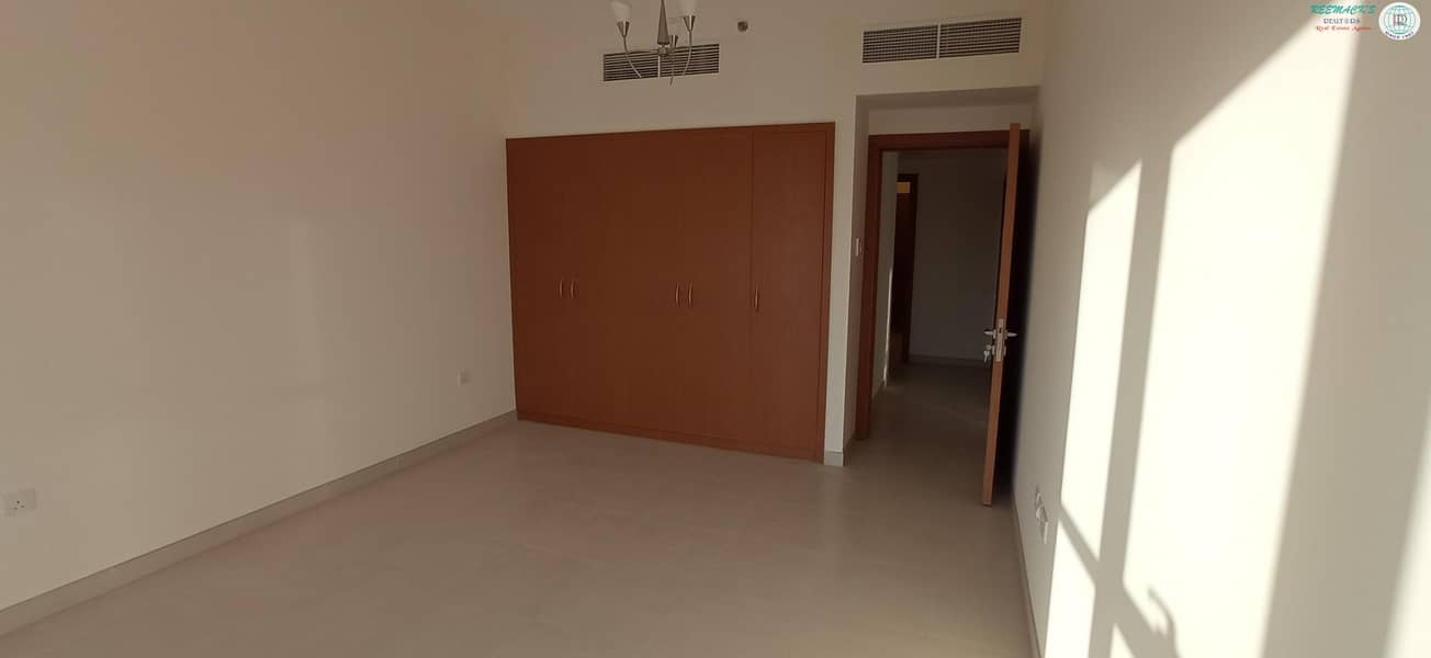 شقة في القصيص الصناعية القصيص 3 غرف 65000 درهم 4869744