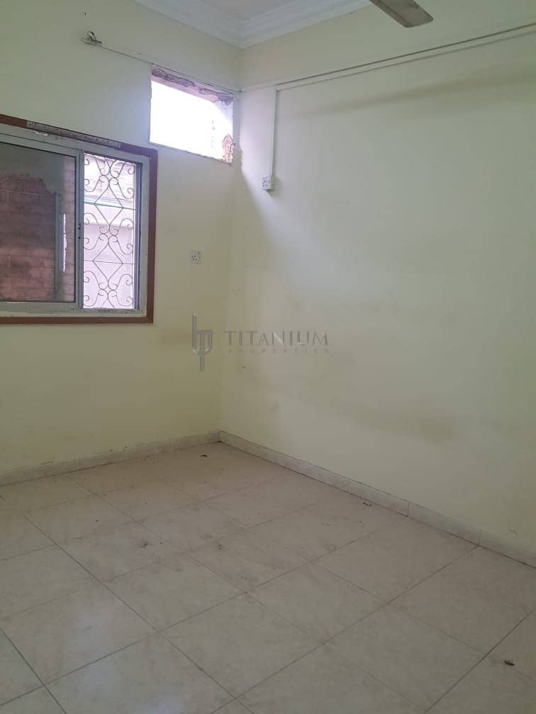 43 SUPER>> DEAL!! VILLA 3 BEDROOMS HALL MAJLIS OUT SIDE SMALL ROOM AND KITCHEN NEXT TO MASJID AL NAUIMEYA BEST DEAL.