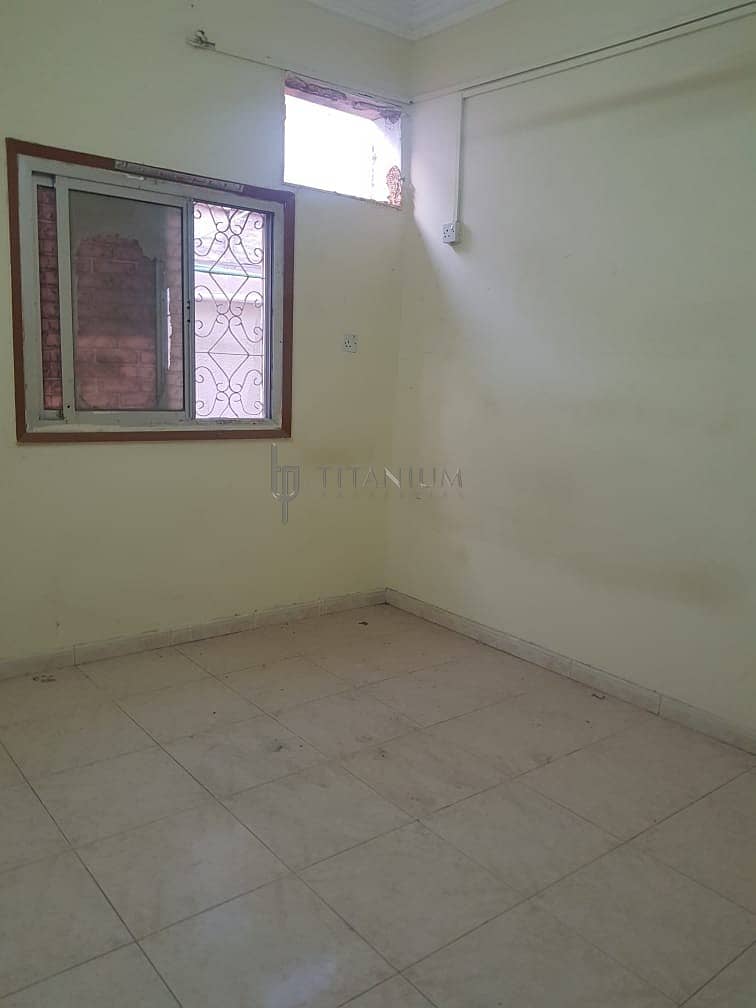54 SUPER>> DEAL!! VILLA 3 BEDROOMS HALL MAJLIS OUT SIDE SMALL ROOM AND KITCHEN NEXT TO MASJID AL NAUIMEYA BEST DEAL.