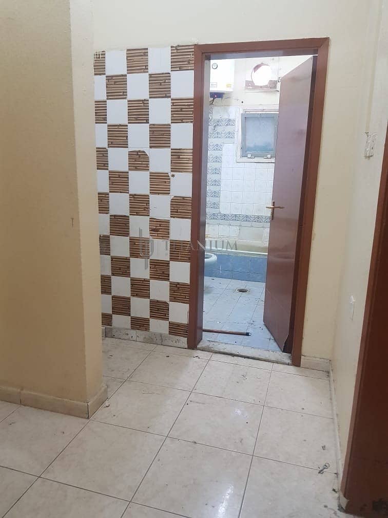 56 SUPER>> DEAL!! VILLA 3 BEDROOMS HALL MAJLIS OUT SIDE SMALL ROOM AND KITCHEN NEXT TO MASJID AL NAUIMEYA BEST DEAL.