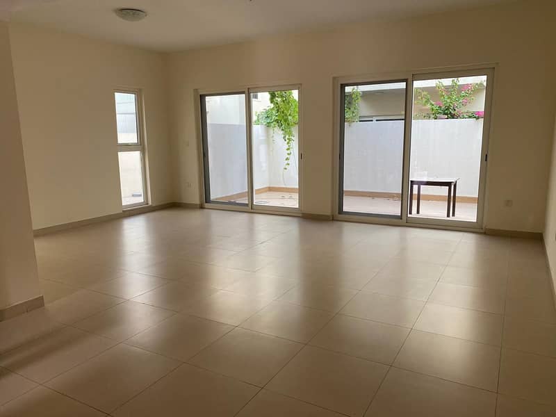 Luxurious Corner Unit 3 Bedroom Villa With Maid Room Luxurious Corner Unit 3 Bedroom Villa With Maid Room