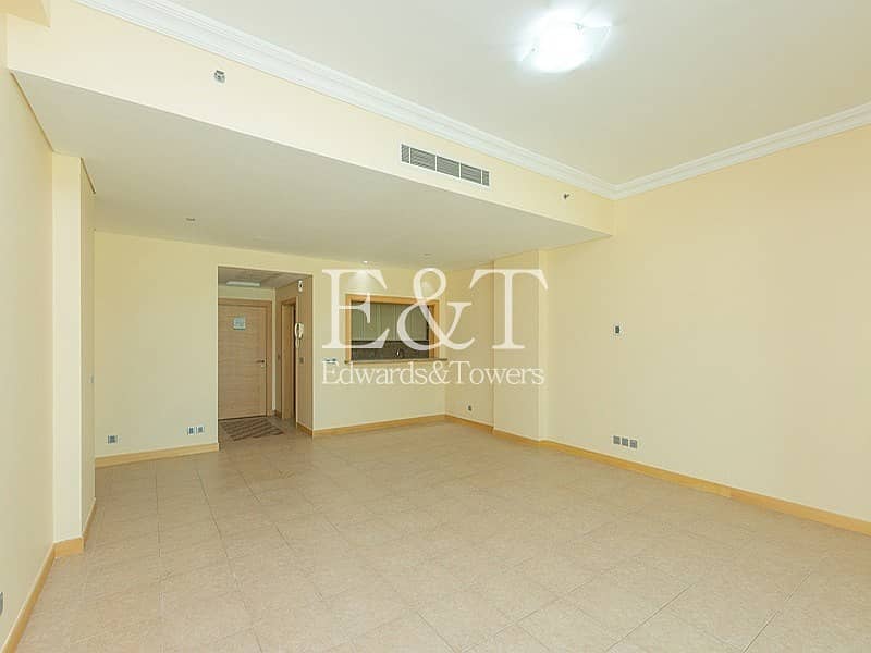 Top Floor | 1 Bedroom | Park view | PJ