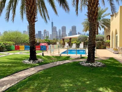 4 Bedroom Villa for Rent in Jumeirah Islands, Dubai - Upgraded Garden Hall Lake and Skyline View 4 Bedroom Villa for Rent in Jumeirah Islands, Dubai - Upgraded Garden Hall Lake and Skyline View